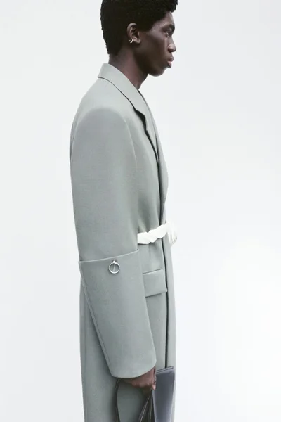 Look 3